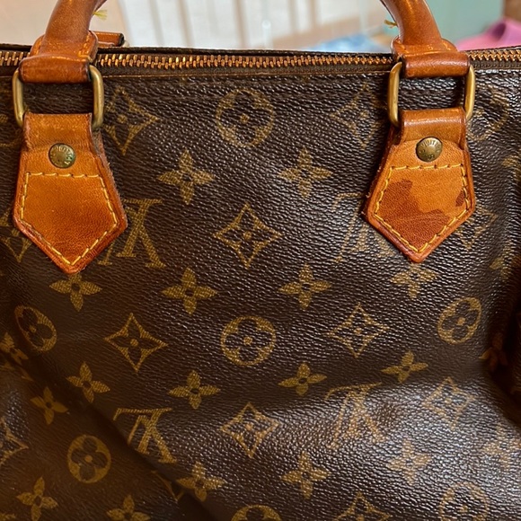 Louie Vuitton Speedy - Picture 13 of 16